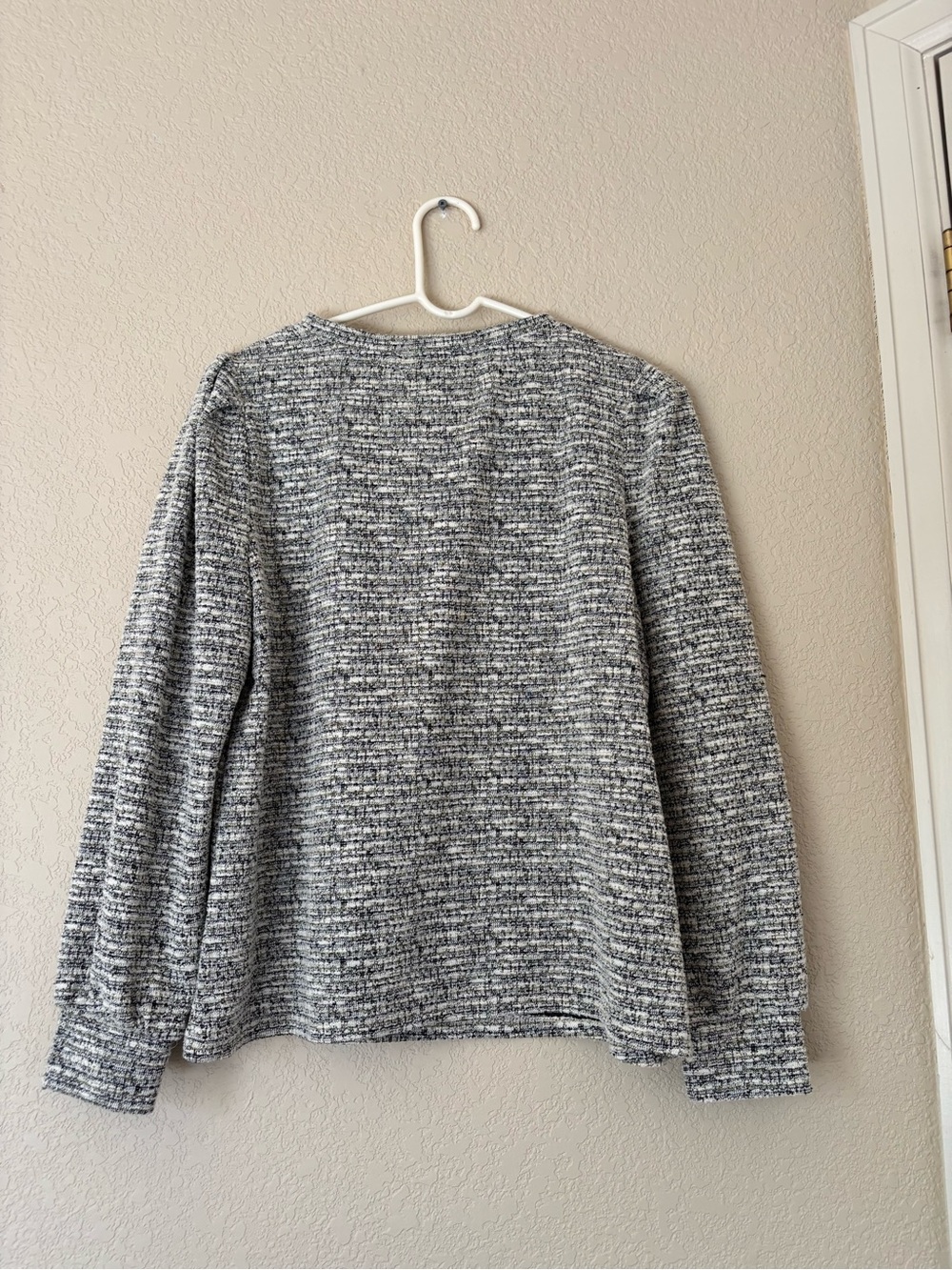Nine West Textured Long Sleeve Shirt size L - brand new with tag - Picture 2 of 7